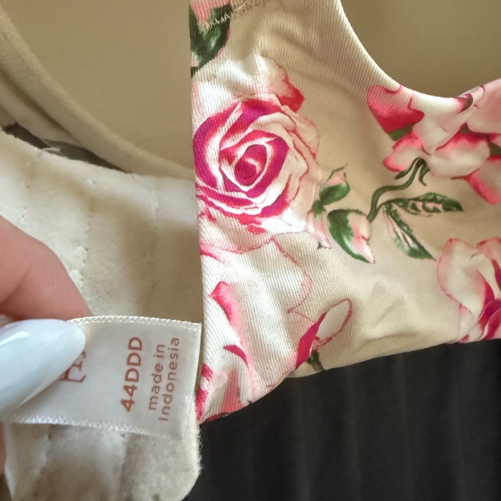 Comfort Bliss Cacique Bra - Picture 4 of 13